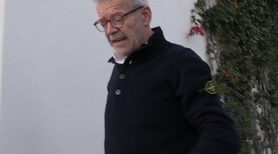 El padre de Gerard Piqué, su tajante reacción ante las cámaras tras salir a la luz los problemas de su hijo con Hacienda