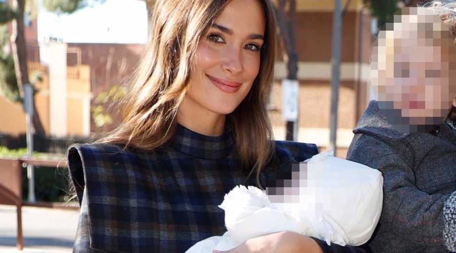 María Pombo, la perfecta invitada en el bautizo de su hija Vega. Todos los detalles de su look