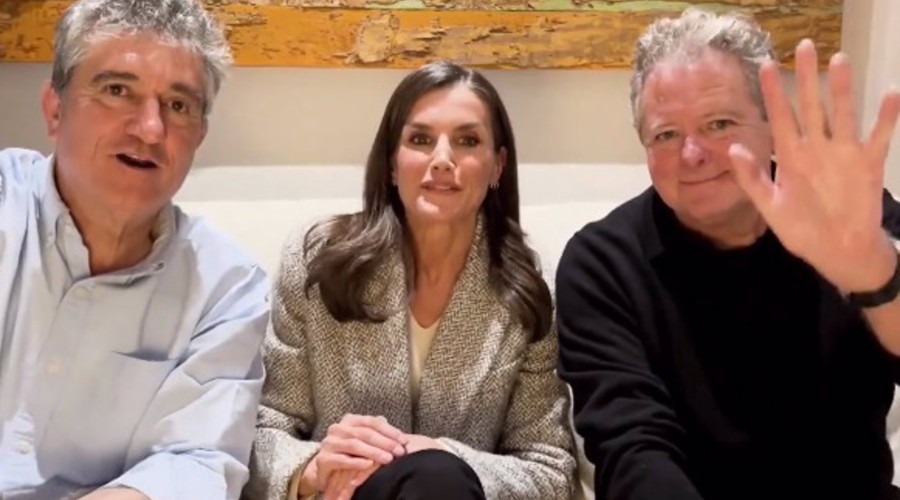La Reina Letizia regresa a televisión de la mano de Gomaespuma por un motivo muy especial
