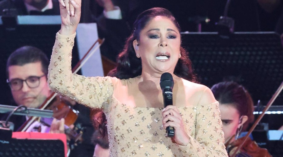 De su salud a los detalles de su nuevo disco. Los mensajes de Isabel Pantoja en su último concierto del año