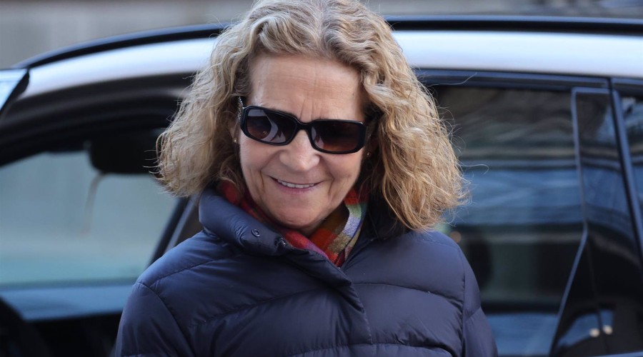 La Infanta Elena regresa a su casa tras el cumpleaños de su padre