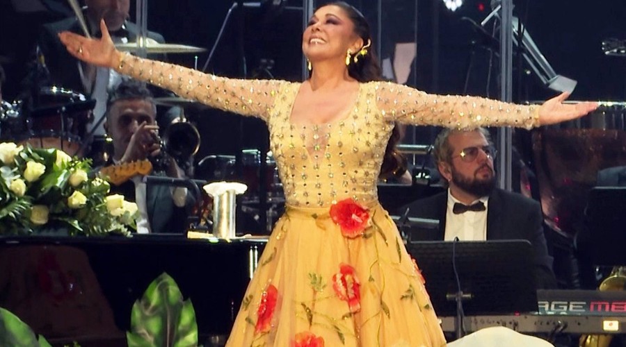 Isabel Pantoja vuelve a hacer vibrar a su público, esta vez en Bilbao
