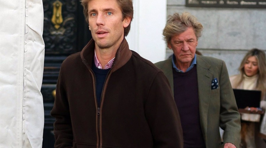 Ernesto de Hannover y su hijo Christian disfrutan de un plan gastronómico en Madrid