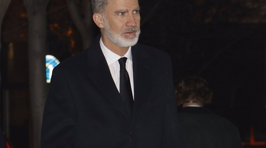 El Rey Felipe se enfrenta a las preguntas sobre el divorcio secreto de la infanta Cristina e Iñaki Urdangarín