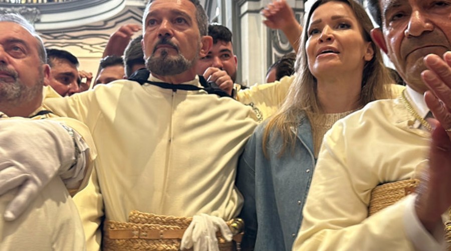 Antonio Banderas, devastado, tras la cancelación de la procesión