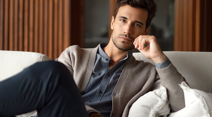 Jaime Astrain nos da las claves para volver a la rutina con outfits elegantes y funcionales